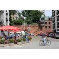 779_4321 Strassencafe in der Grossen Elbstrasse - im Hintergrund die Köhlbrandtreppe. | 